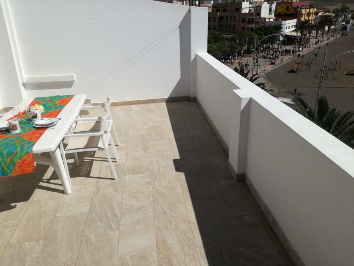 Ático En Primera Linea De Playa Gran Tarajal Esterno foto