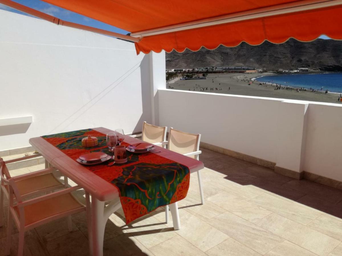 Ático En Primera Linea De Playa Gran Tarajal Esterno foto